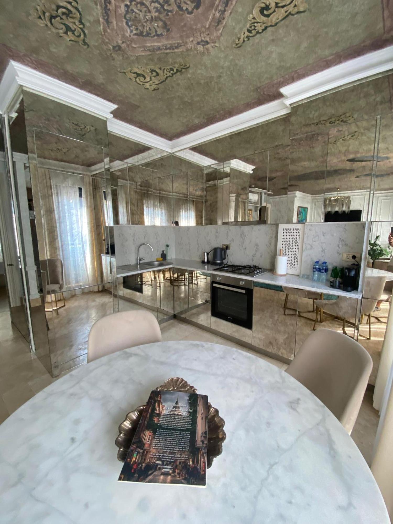 Ab Residences -Cihangir Luxury Antique Apartment イスタンブール エクステリア 写真